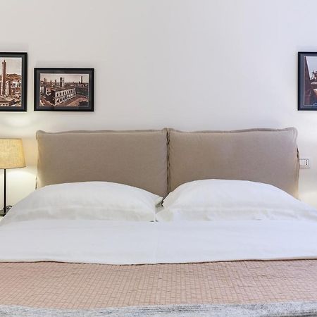 Bologna Piazza Del Nettuno Apartment Bolonha Exterior foto